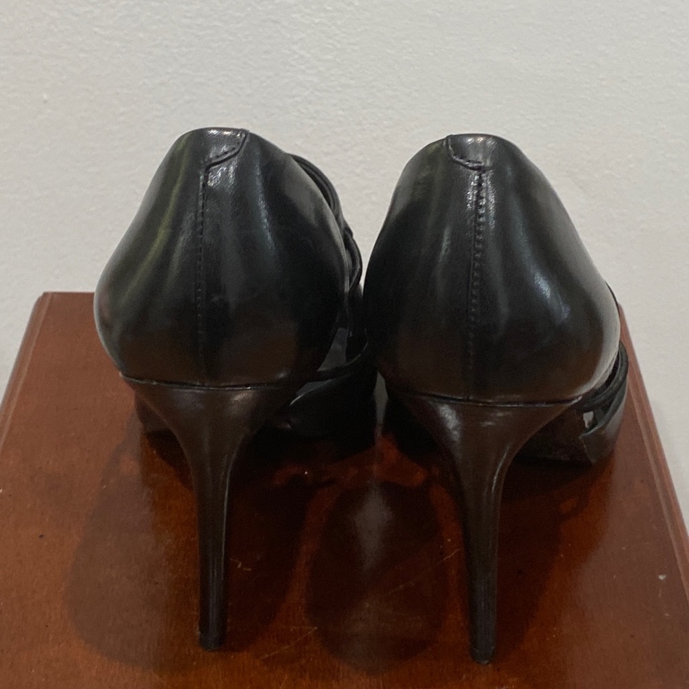 Kenneth Cole New York Water dress leather pumps. - Picture 7 of 12